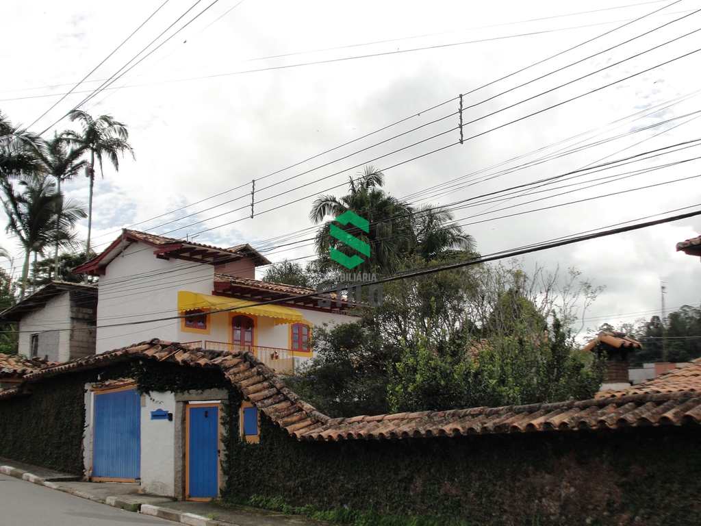 Sobrado em Guararema, no bairro Centro da Freguesia da Escada