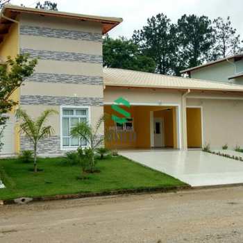 Casa de Condomínio em Guararema, bairro Residencial Ponte de Pedra