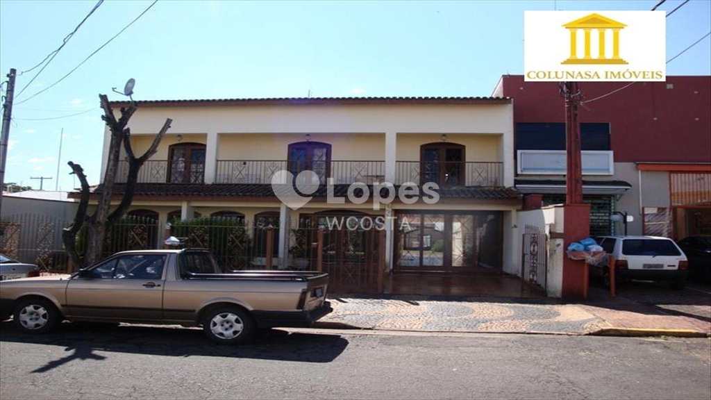 Sobrado em Campinas, no bairro Vila Santa Isabel