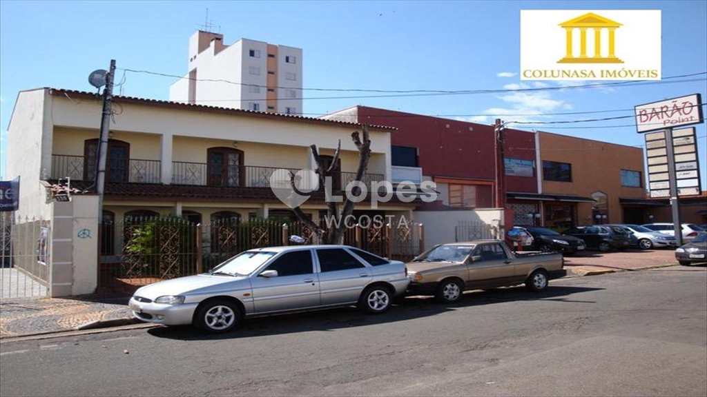 Sobrado em Campinas, no bairro Vila Santa Isabel