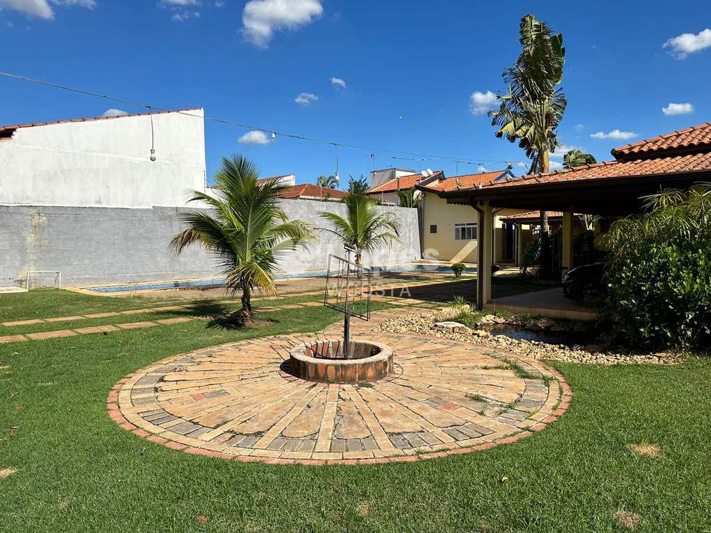 Chácara em Paulínia, no bairro Nova Veneza