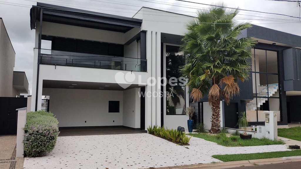Sobrado de Condomínio em Paulínia, no bairro Jardim América