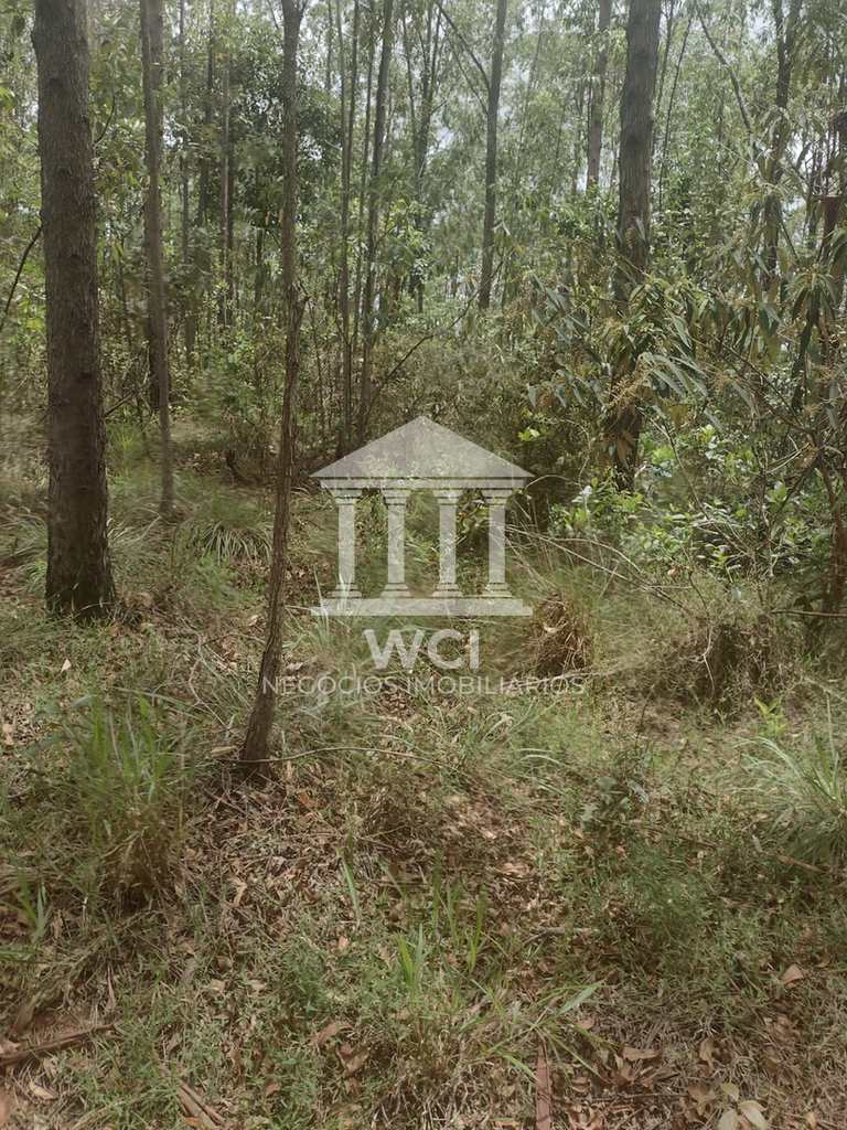 Fazenda em Oliveira, no bairro Centro