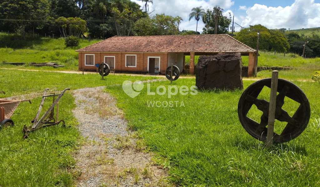 Fazenda em Cuiabá, bairro Área Rural de Cuiabá