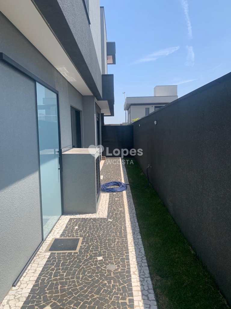 Sobrado de Condomínio em Paulínia, no bairro Parque Brasil 500