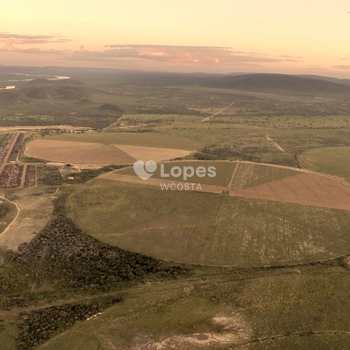 Fazenda em Muquém de São Francisco, bairro Centro