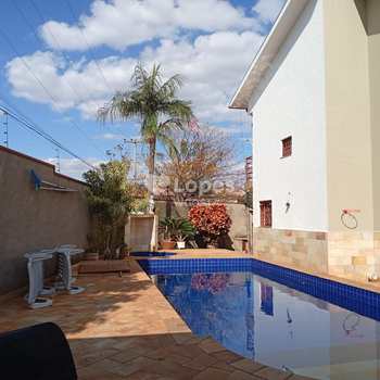 Sobrado em Paulínia, bairro Jardim América