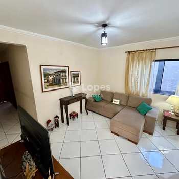 Apartamento em Poços de Caldas, bairro Santa Ângela