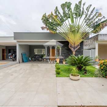 Casa de Condomínio em Paulínia, bairro Cascata