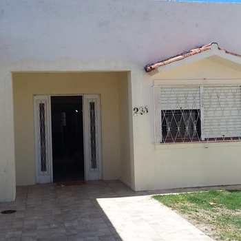 Casa em Rio Grande, bairro Cassino