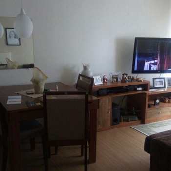 Apartamento em Pelotas, bairro Centro