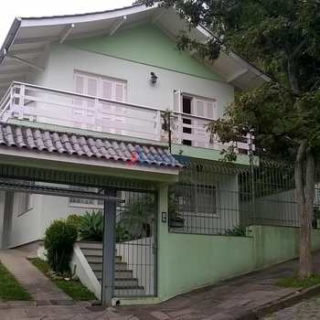 Casa em Caxias do Sul, bairro Bela Vista