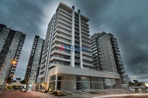 Apartamento, código 704 em Caxias do Sul, bairro Madureira