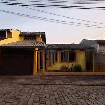 Casa em Caxias do Sul, bairro Interlagos
