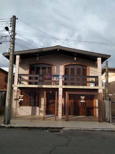 Casa, código 1259 em Caxias do Sul, bairro Medianeira