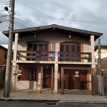 Casa em Caxias do Sul, bairro Medianeira