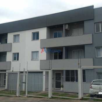 Apartamento em Caxias do Sul, bairro Cidade Nova