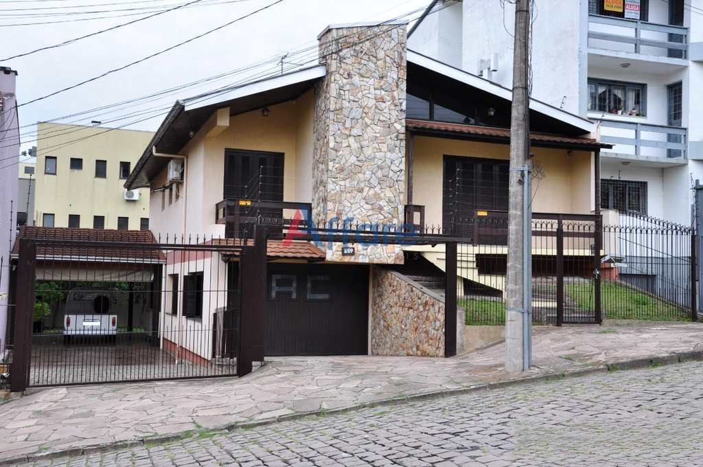 Casa em Caxias do Sul, no bairro Cinqüentenário