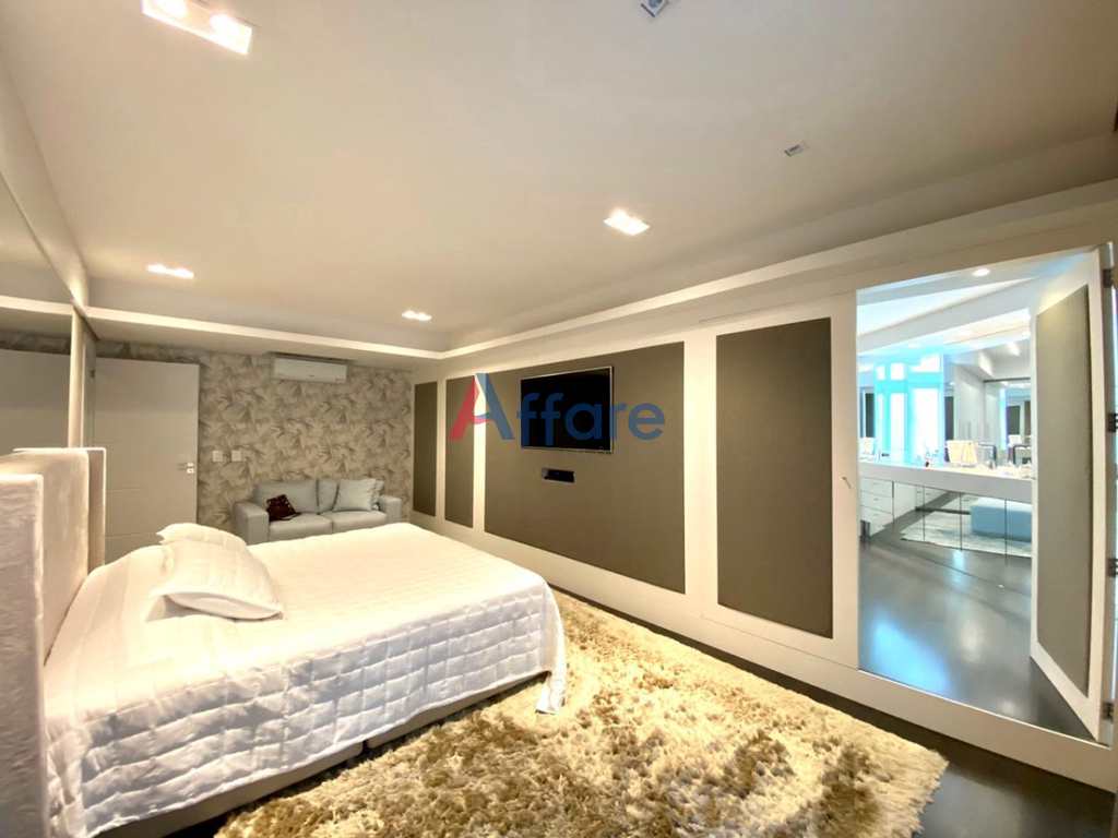 Apartamento em Caxias do Sul, no bairro Madureira