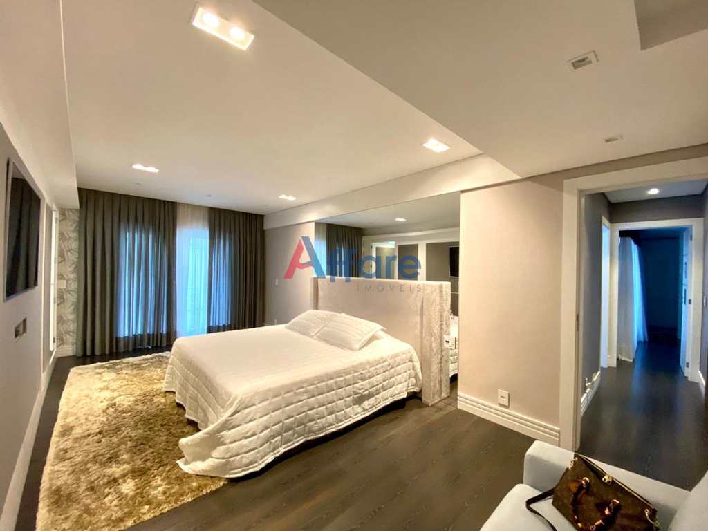 Apartamento em Caxias do Sul, no bairro Madureira