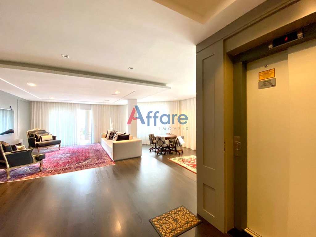 Apartamento em Caxias do Sul, no bairro Madureira