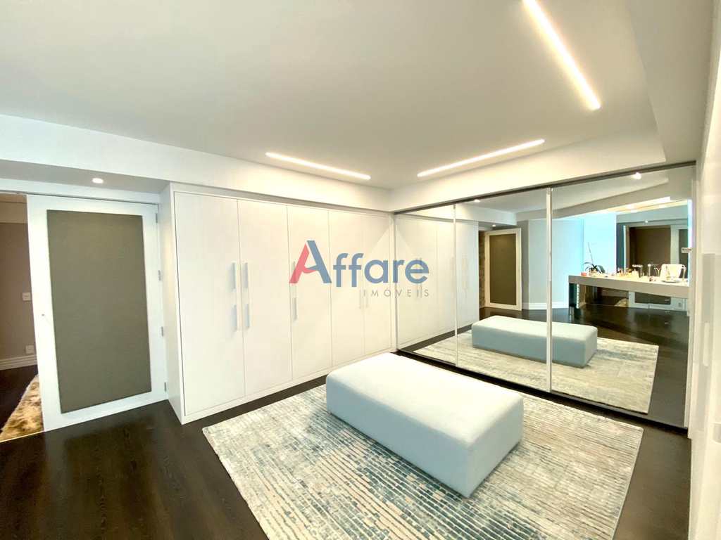 Apartamento em Caxias do Sul, no bairro Madureira