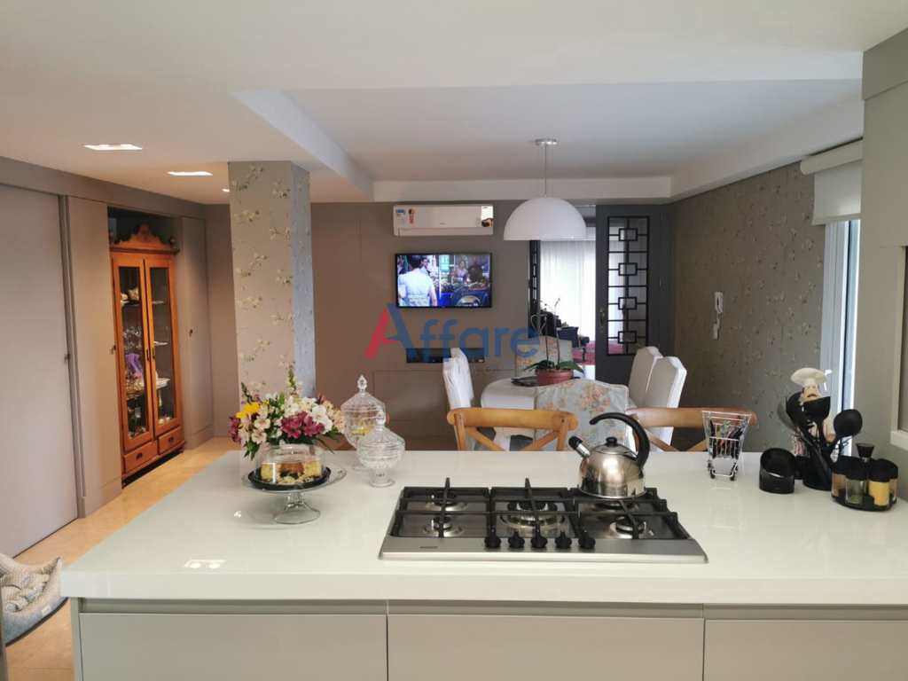 Apartamento em Caxias do Sul, no bairro Madureira