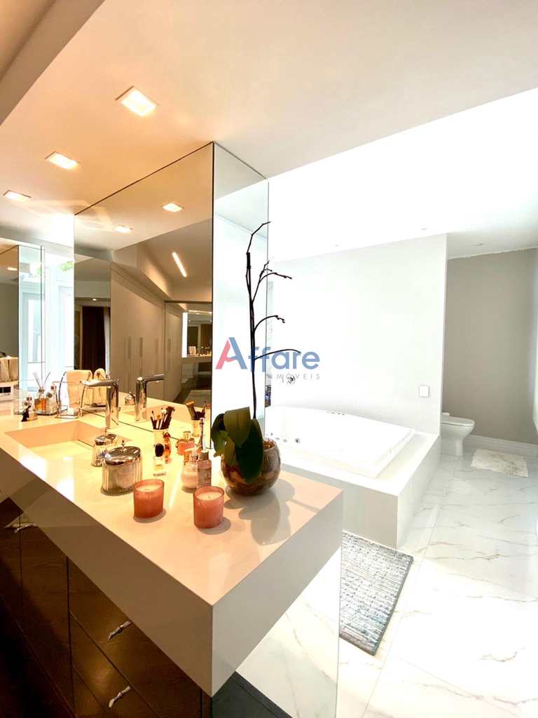 Apartamento em Caxias do Sul, no bairro Madureira