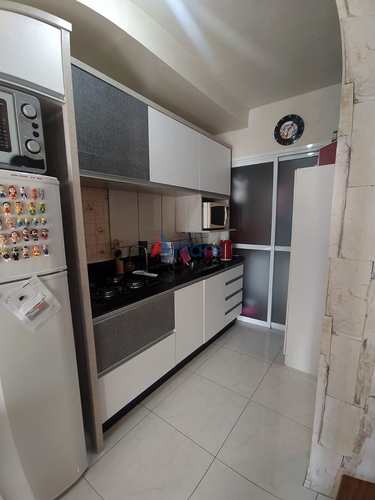 Sobrado, código 2690 em Caxias do Sul, bairro Desvio Rizzo