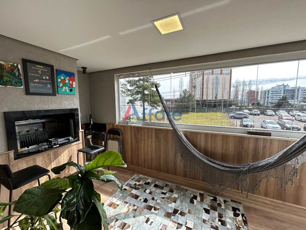 Apartamento em Caxias do Sul, no bairro Sanvitto