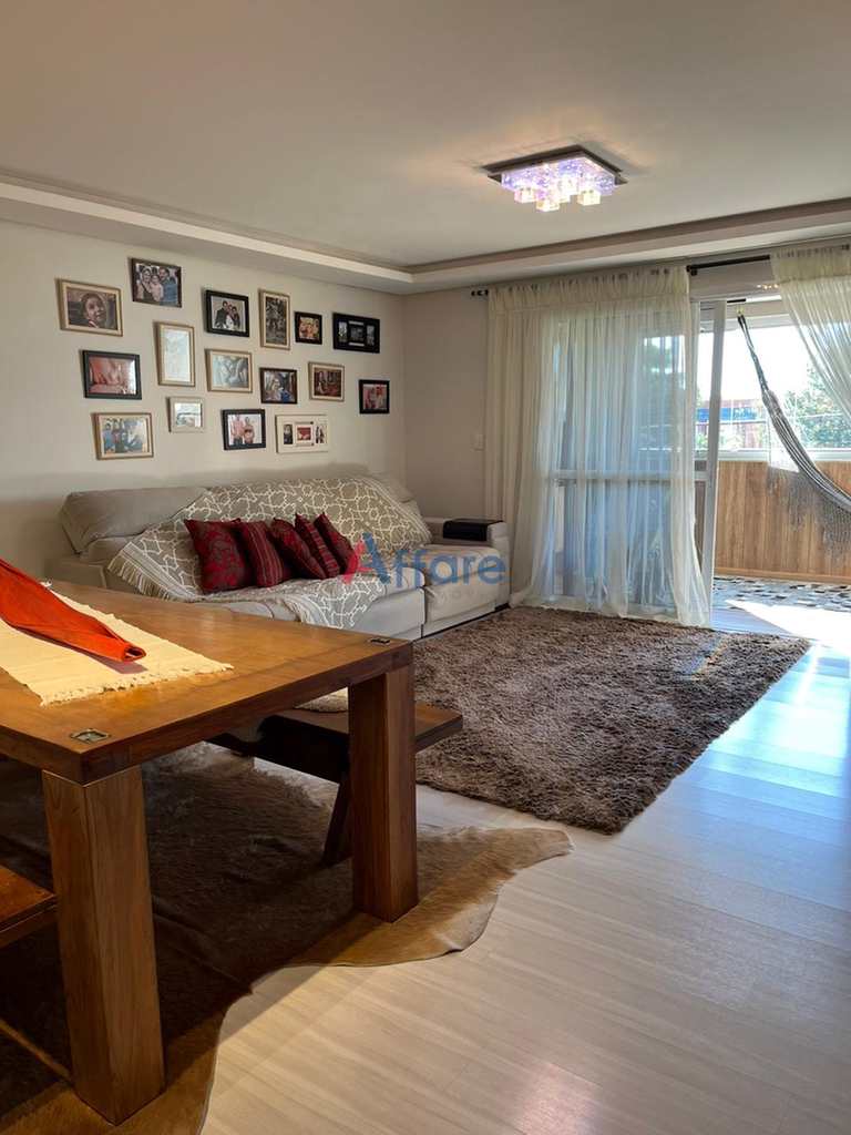 Apartamento em Caxias do Sul, no bairro Sanvitto