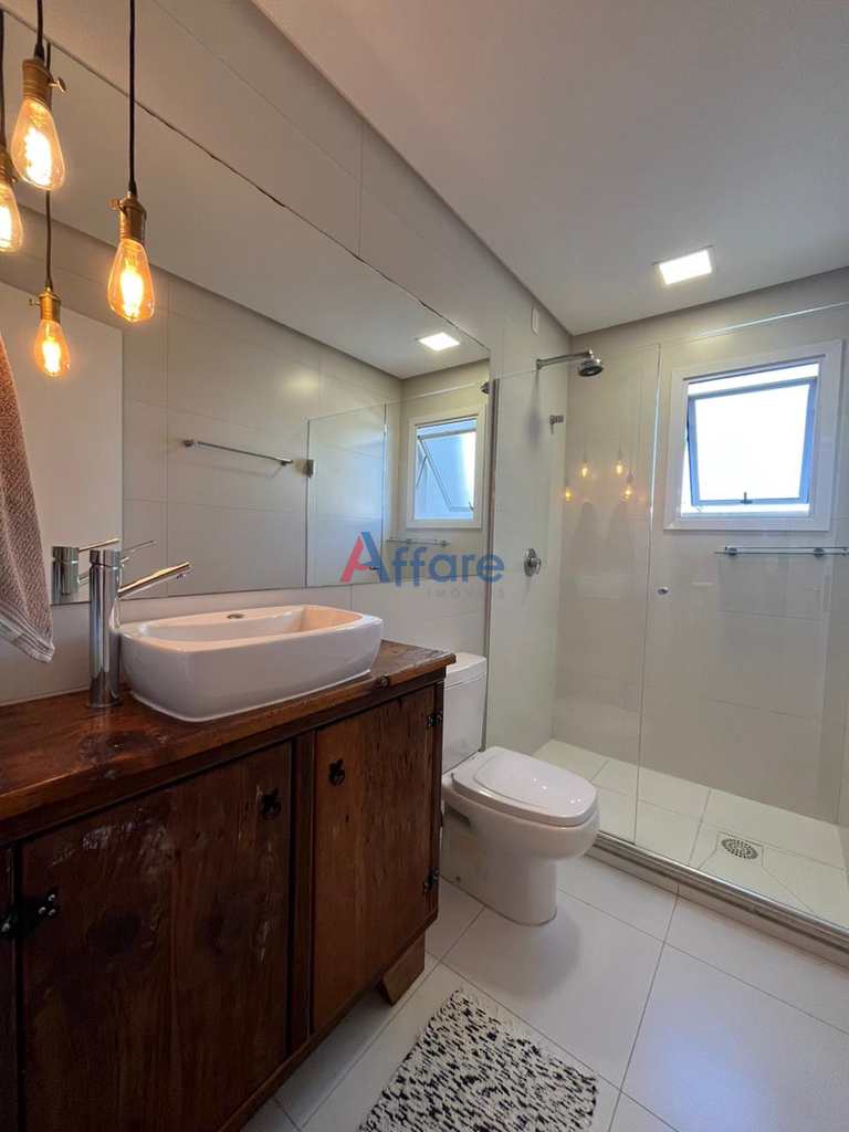 Apartamento em Caxias do Sul, no bairro Sanvitto