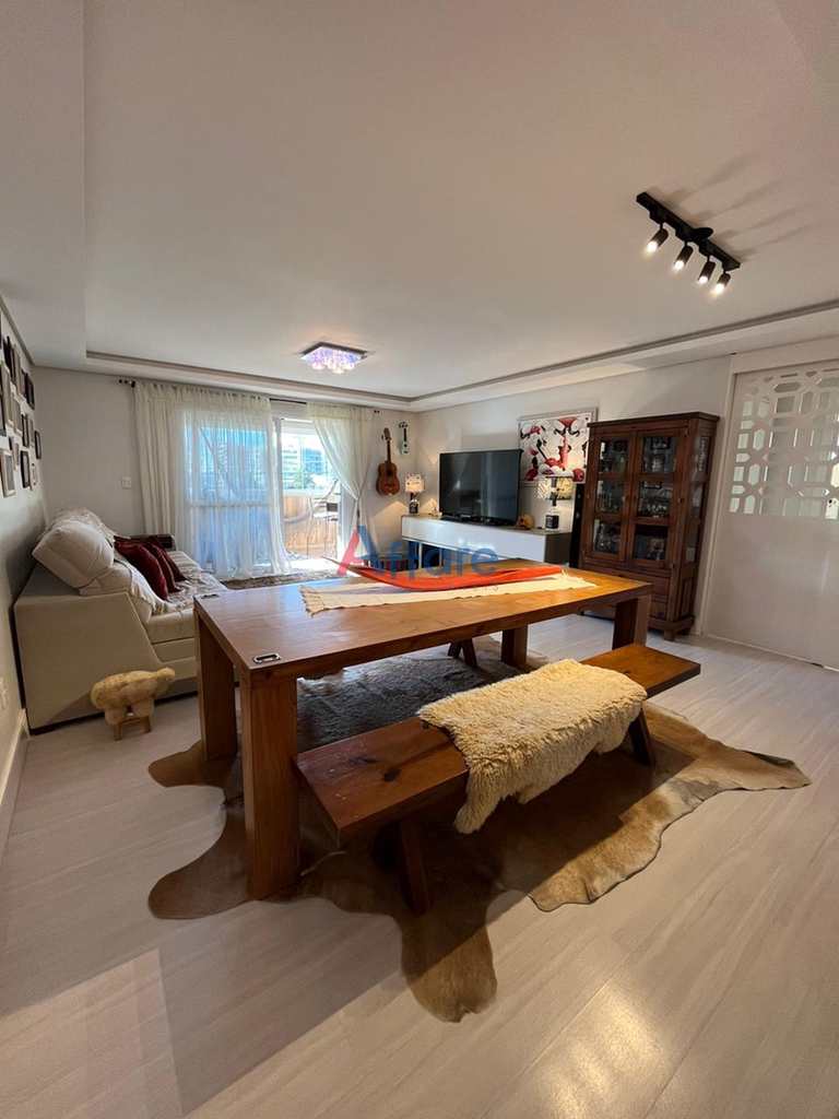 Apartamento em Caxias do Sul, no bairro Sanvitto