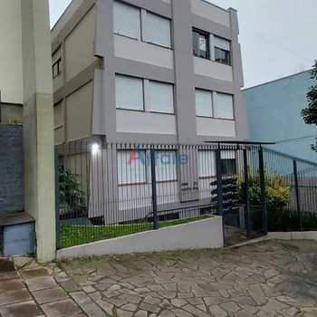 Apartamento em Caxias do Sul, bairro Madureira