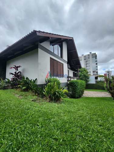 Casa, código 2969 em Caxias do Sul, bairro Bela Vista