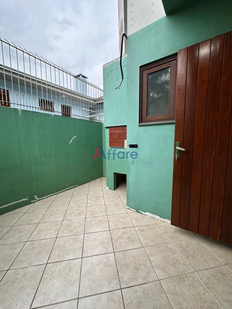Sobrado em Caxias do Sul, no bairro Diamantino
