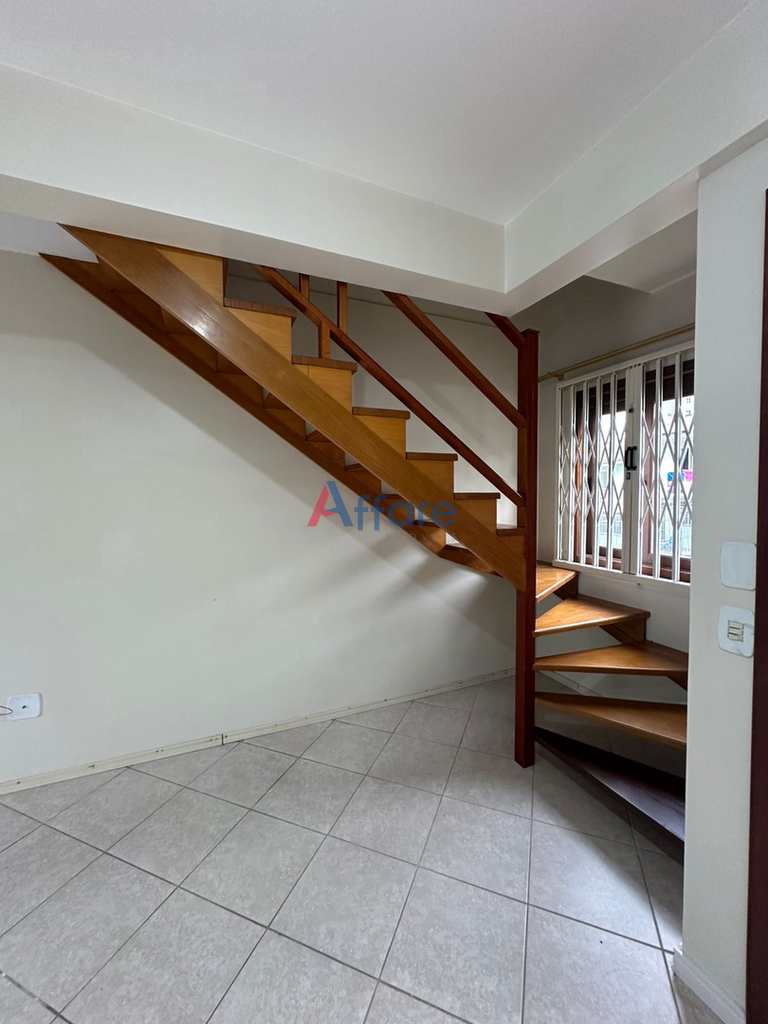 Sobrado em Caxias do Sul, no bairro Diamantino