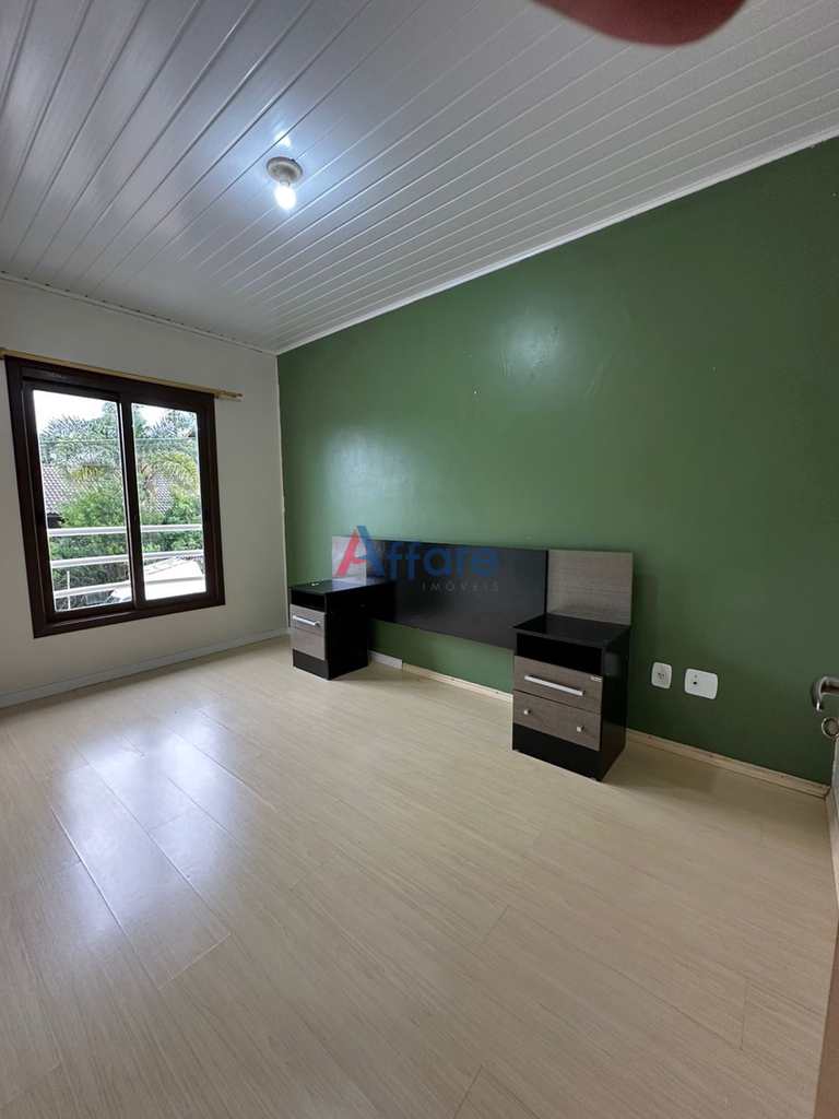 Sobrado em Caxias do Sul, no bairro Diamantino