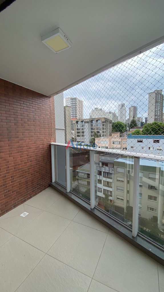 Apartamento em Caxias do Sul, no bairro Panazzolo