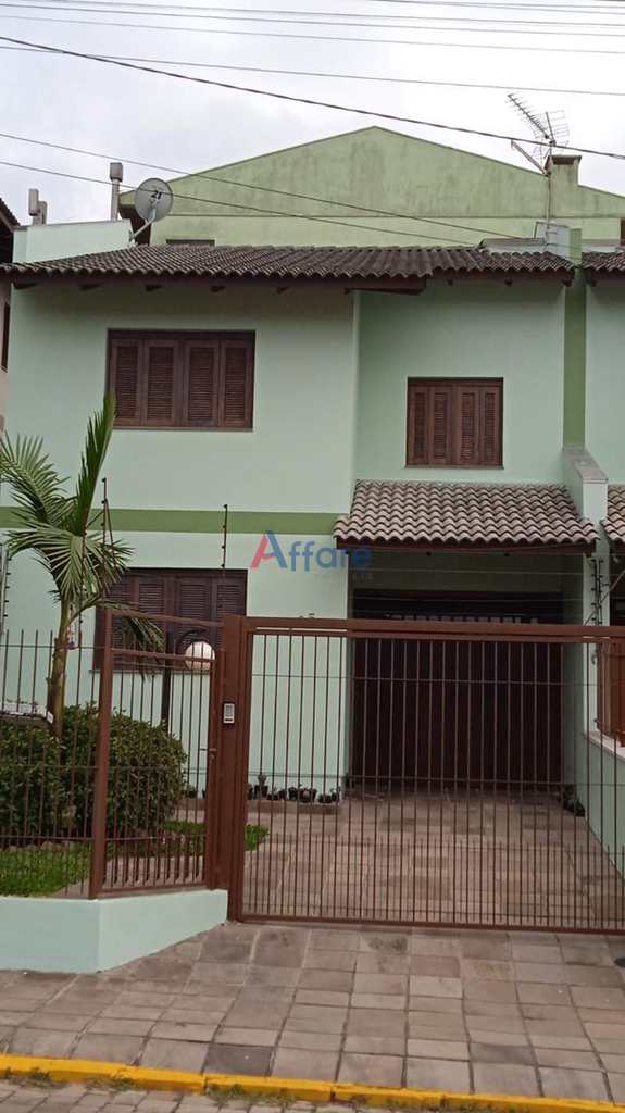 Sobrado em Caxias do Sul, no bairro de Lazzer
