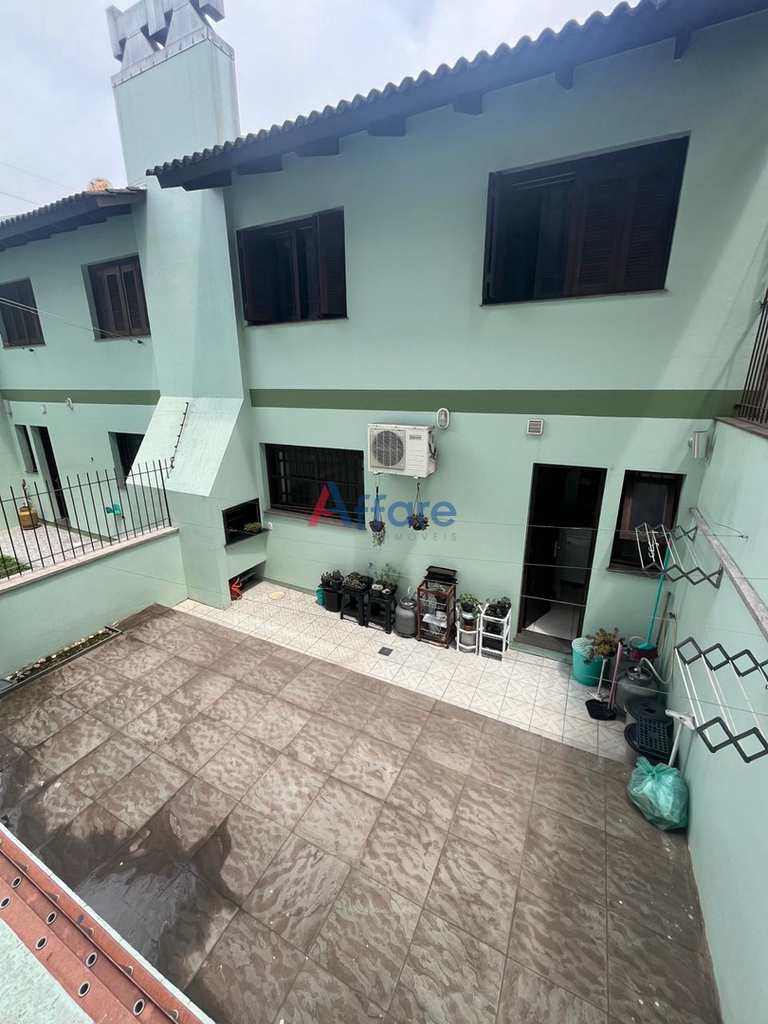 Sobrado em Caxias do Sul, no bairro de Lazzer
