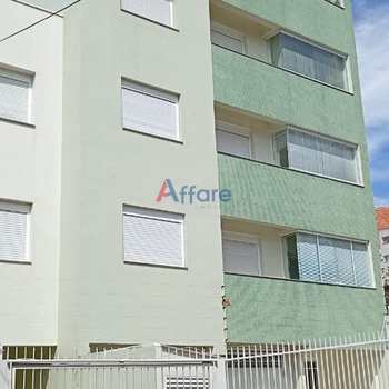 Apartamento em Caxias do Sul, bairro Madureira