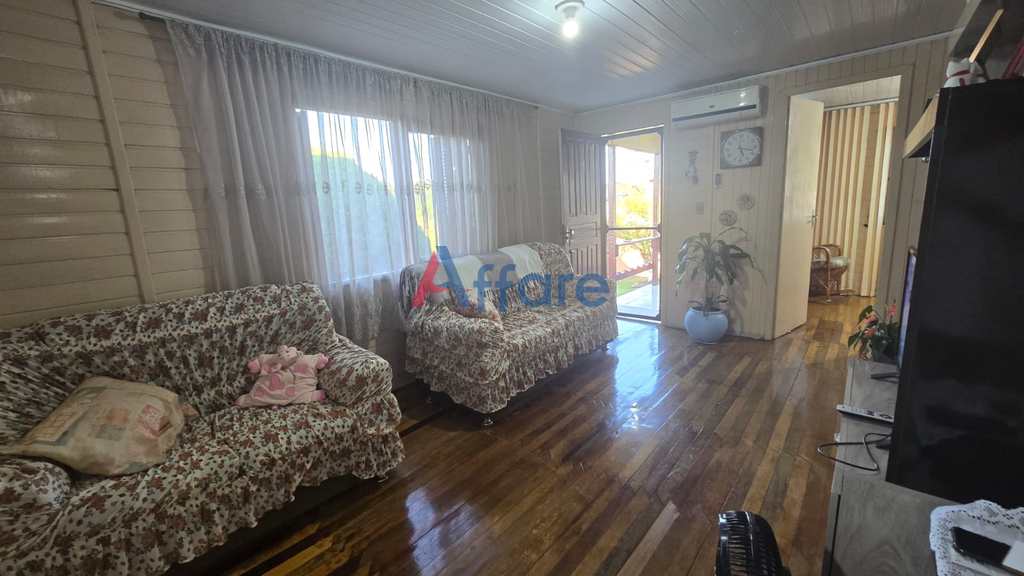 Casa em Caxias do Sul, no bairro Forqueta