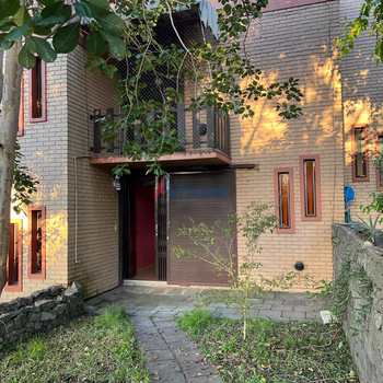 Sobrado em Caxias do Sul, bairro Cruzeiro