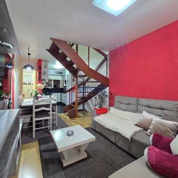 Sobrado em Caxias do Sul, bairro Colina Sorriso