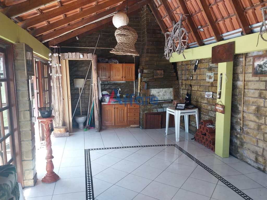 Casa em Caxias do Sul, no bairro Arco Baleno
