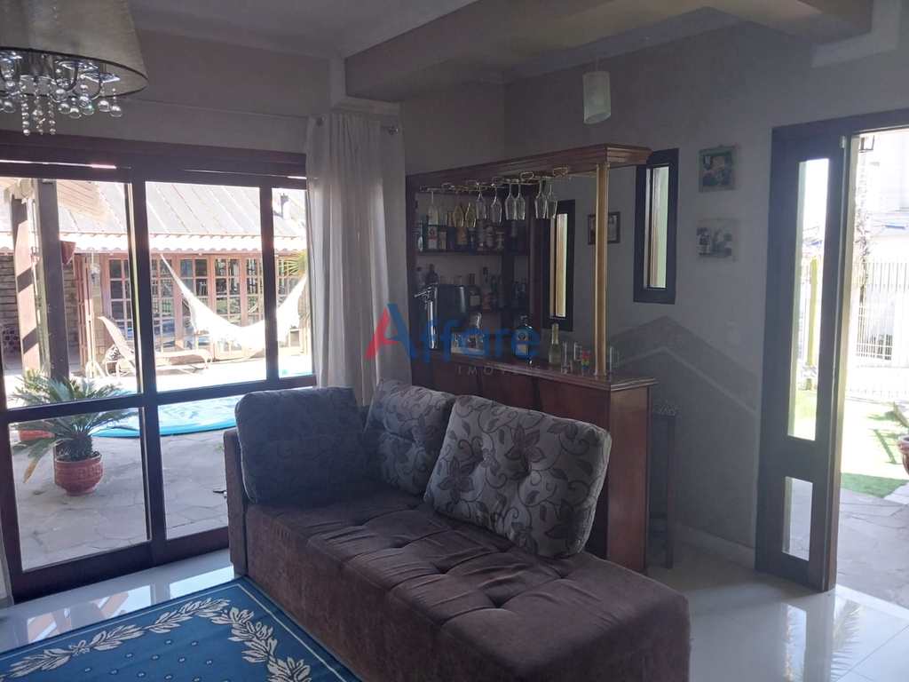 Casa em Caxias do Sul, no bairro Arco Baleno