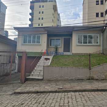Casa em Caxias do Sul, bairro Madureira