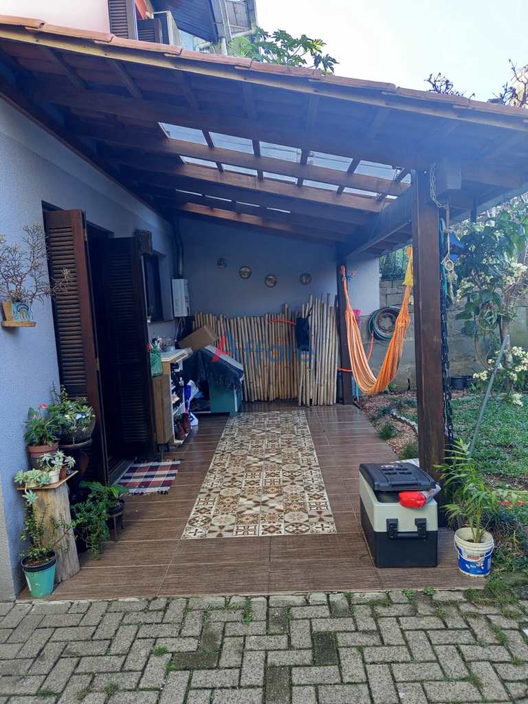 Casa em Caxias do Sul, no bairro Kayser