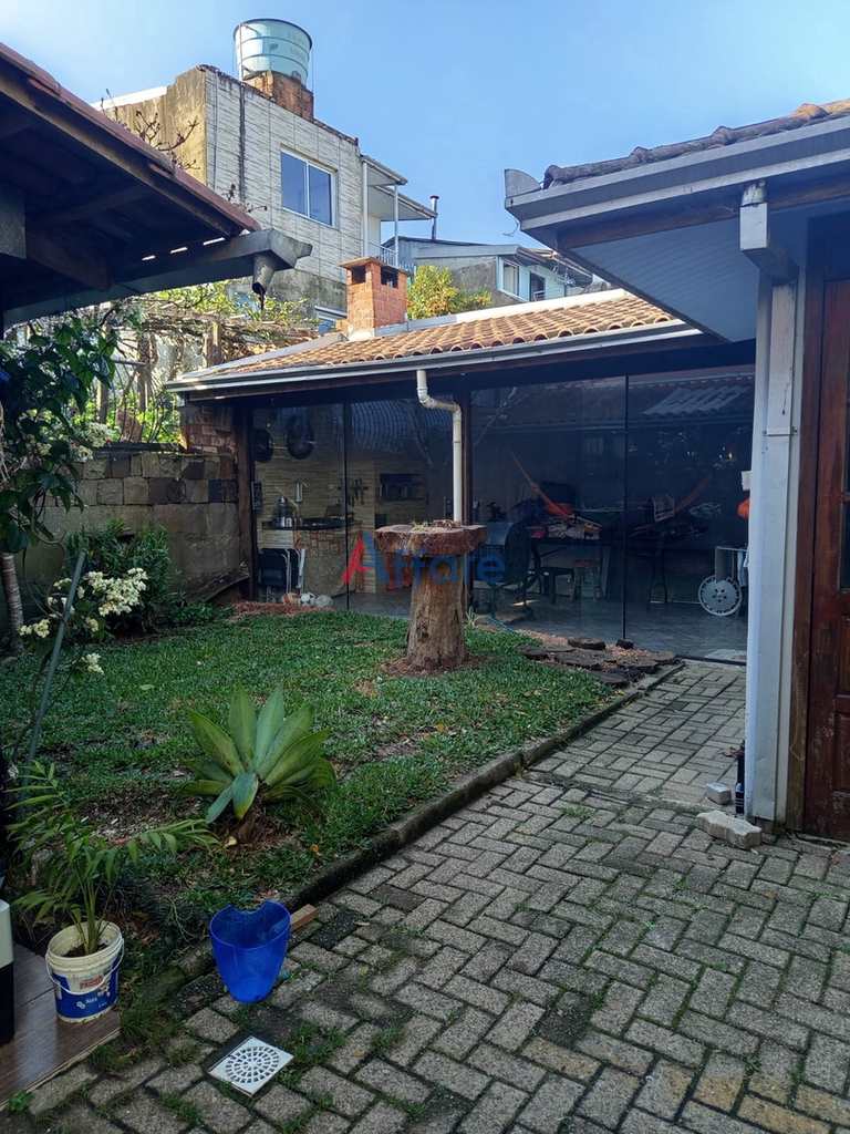 Casa em Caxias do Sul, no bairro Kayser